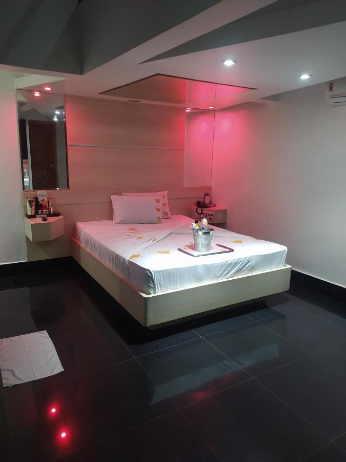 Motel La Folia Ribeirao Preto Ngoại thất bức ảnh