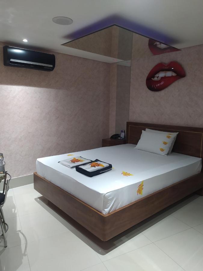 Motel La Folia Ribeirao Preto Ngoại thất bức ảnh