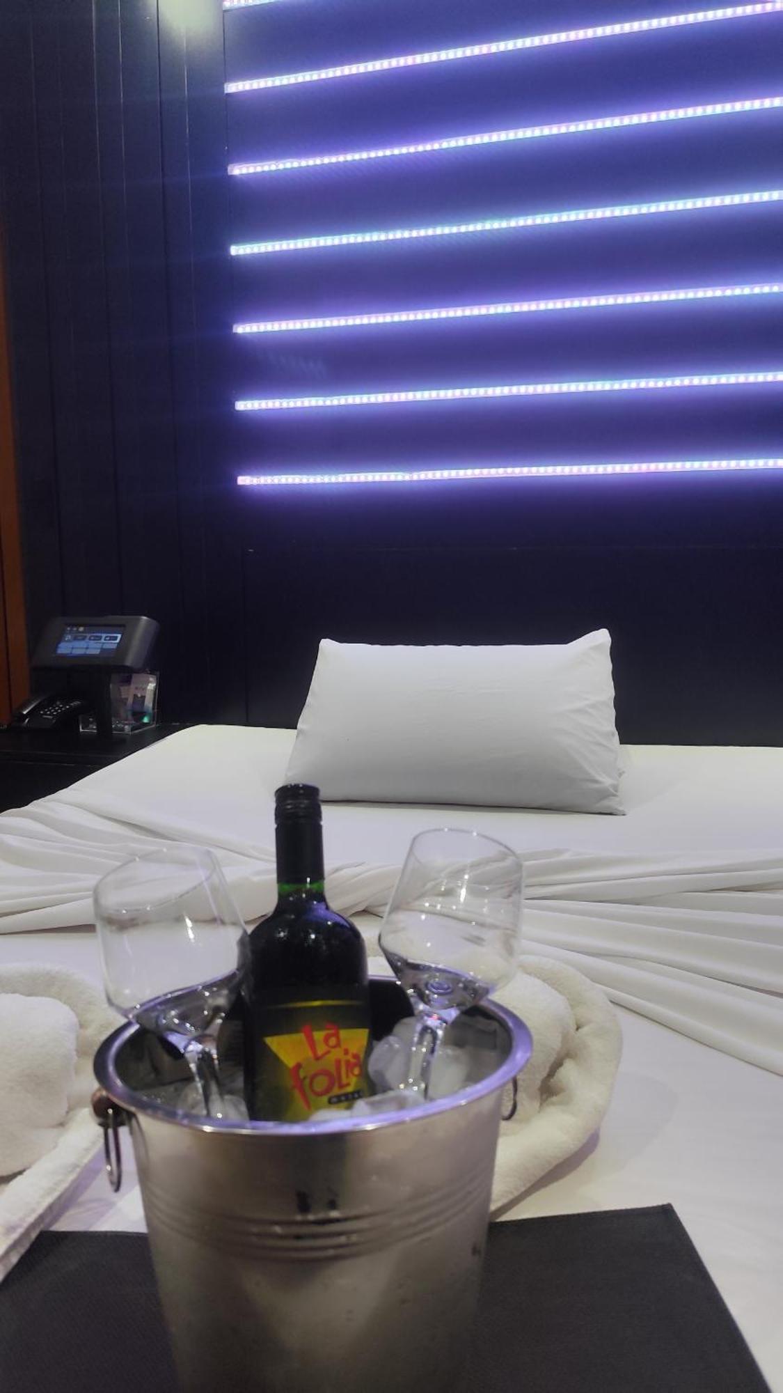 Motel La Folia Ribeirao Preto Ngoại thất bức ảnh