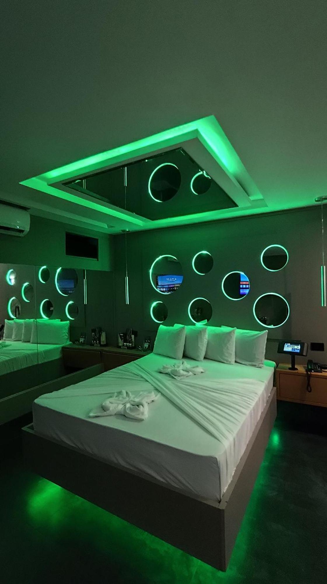 Motel La Folia Ribeirao Preto Phòng bức ảnh